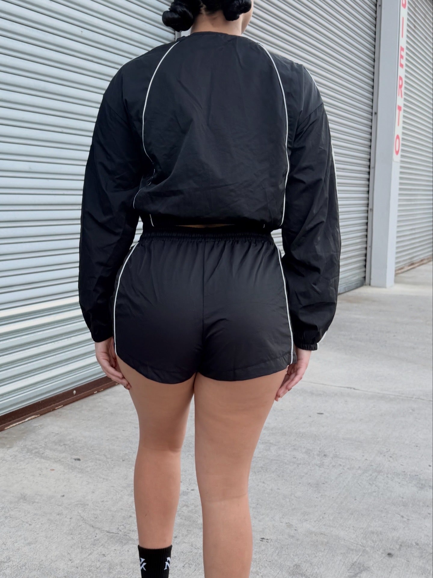 SET BLACK